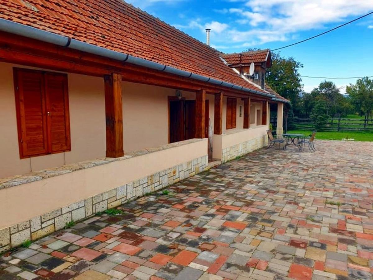 Hegyalja Vendeghaz Apartment Tolcsva ภายนอก รูปภาพ