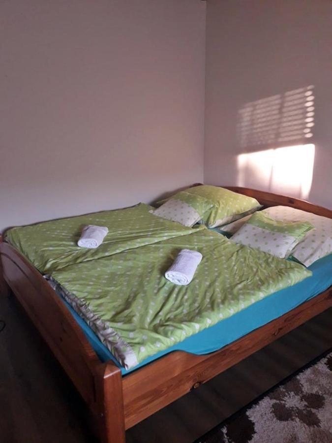 Hegyalja Vendeghaz Apartment Tolcsva ภายนอก รูปภาพ